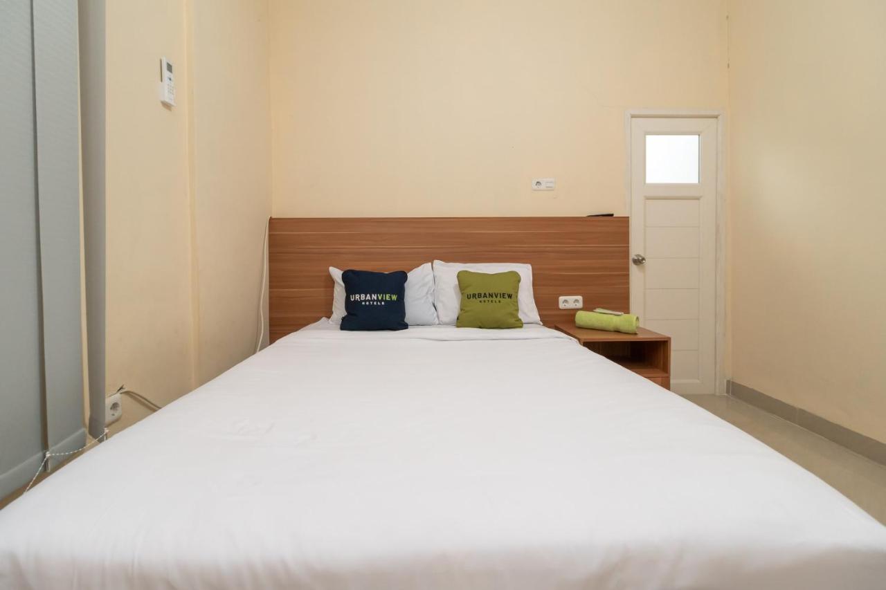Urbanview Hotel Salsabilah Palembang By Reddoorz Экстерьер фото
