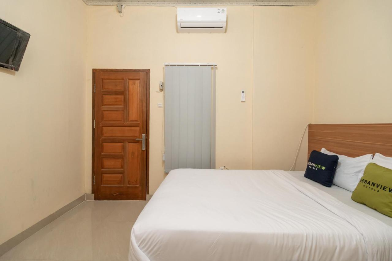Urbanview Hotel Salsabilah Palembang By Reddoorz Экстерьер фото