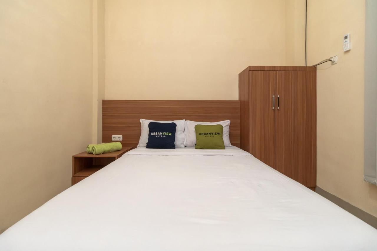 Urbanview Hotel Salsabilah Palembang By Reddoorz Экстерьер фото