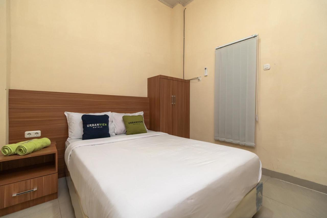 Urbanview Hotel Salsabilah Palembang By Reddoorz Экстерьер фото